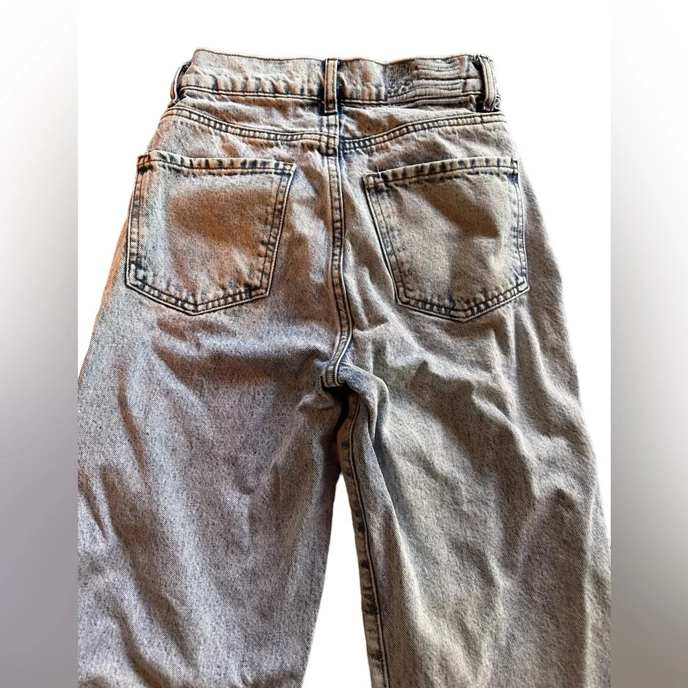 Revice size 25 crossover/asymmetrical waist denim jeans.‎ Button fly, acid wash. - Picture 6 of 14